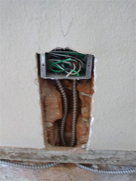 electrical box to use with lath and plaster|lath and plaster outlet box.